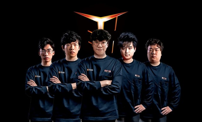 布劳内为例 布劳内为例