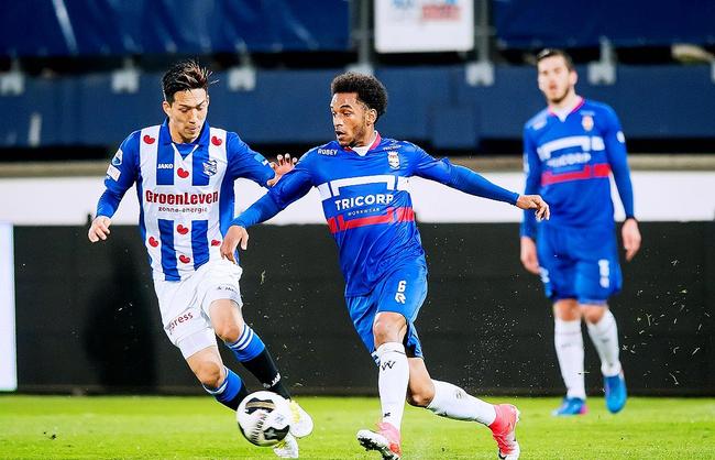 凭借顽强的 凭借顽强的